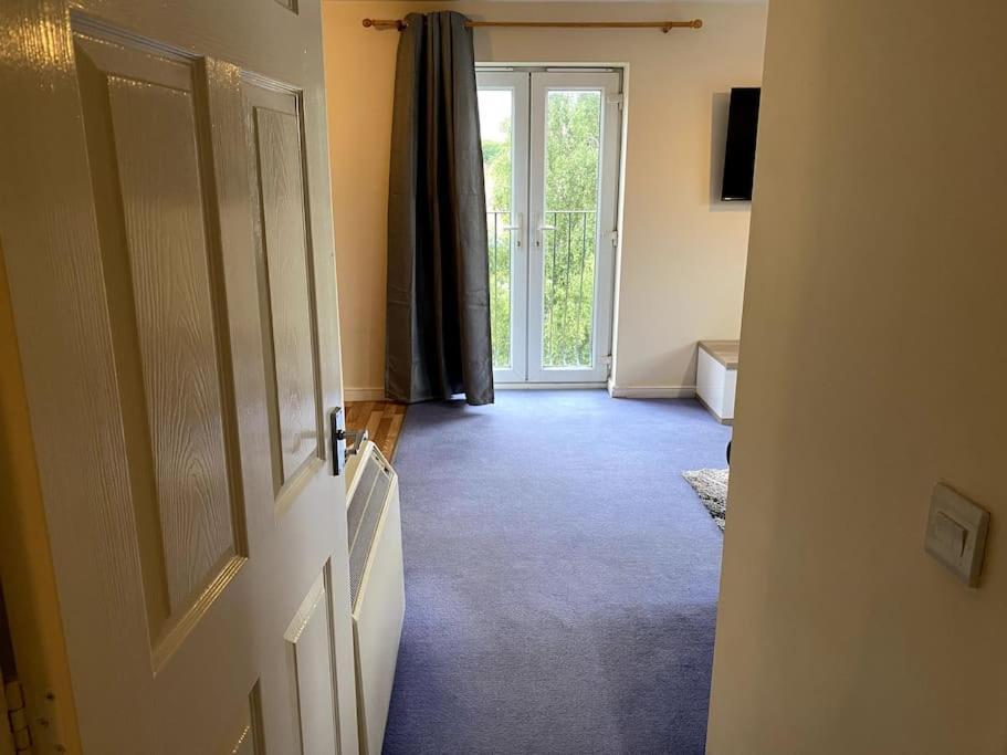 Modern Penthouse Leilighet Wellingborough Eksteriør bilde